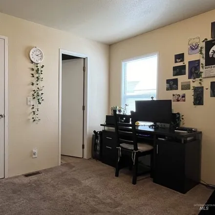 Image 8 - 975 North Fawn Lane, Boise, ID 83704, USA - Apartment for sale