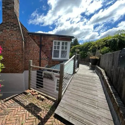 Rent this 3 bed duplex on Green Lane in Hamble-le-Rice, SO31 4JB
