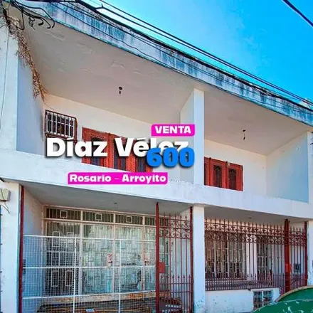 Buy this 3 bed house on Díaz Vélez 683 in Lisandro de la Torre, Rosario
