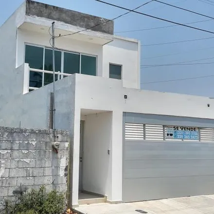 Buy this 3 bed house on Calle Agua Dulce in La Tampiquera, 94290 Boca del Río