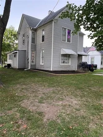Buy this 5 bed house on 201 South Mulberry Street in Plattsburg, MO 64477
