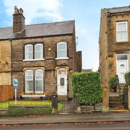Buy this 4 bed duplex on Wheathouse Road Newlands Avenue in Wheathouse Road, Huddersfield