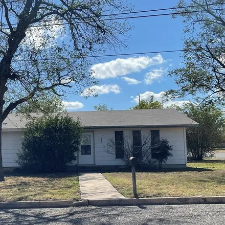 Buy this 3 bed house on 900 East Wallace Street in Llano, TX 78643