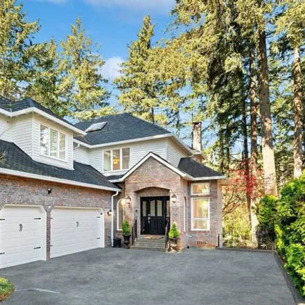 Buy this 4 bed house on 1687 Village Park Lane in Lake Oswego, OR 97034