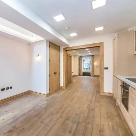 Image 9 - Delegation of the European Union, 32 Smith Square, Westminster, London, SW1P 3EU, United Kingdom - Townhouse for sale