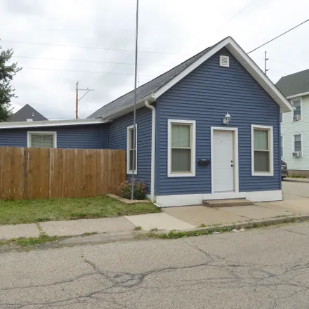 Buy this 2 bed house on The Double Shot in Washington Street, Dubuque