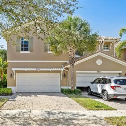 Rent this 3 bed townhouse on 5011 Dulce Court in Palm Beach Gardens, FL 33418