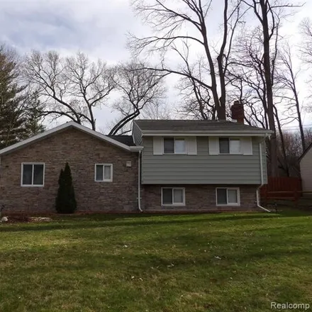 Buy this 5 bed house on 7371 Colony Drive in West Bloomfield Township, MI 48323