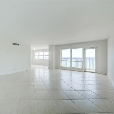 Image 9 - South Ocean Boulevard, Lauderdale-by-the-Sea, Broward County, FL 33062, USA - Condo for rent