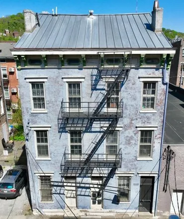 Buy this studio house on 1810 Logan Street in Cincinnati, OH 45202