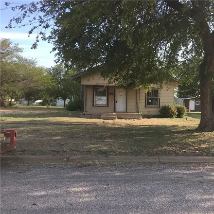 Buy this 3 bed house on 91 East Summit Avenue in Electra, TX 76360