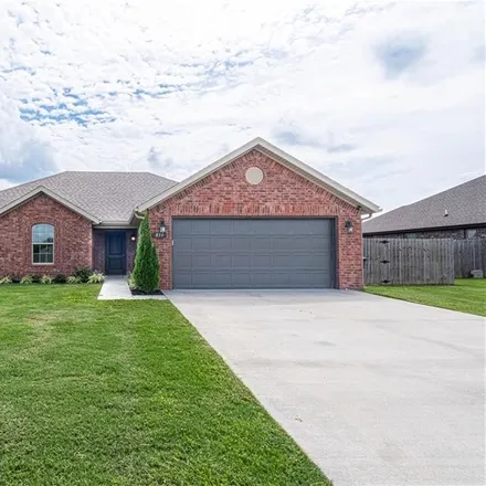 Buy this 4 bed house on 717 Red Oak Street in Gentry, Benton County