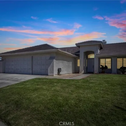 Image 2 - 13257 Carleton Circle, Victorville, CA 92392, USA - House for sale