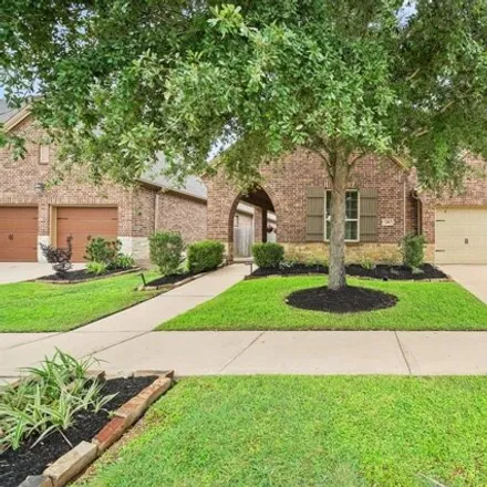 Buy this 3 bed house on 26 Willow Bay Drive in Fort Bend County, TX 77459