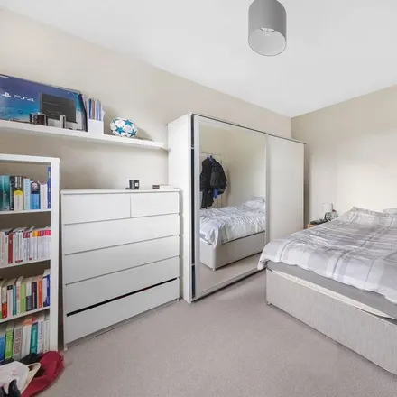 Image 5 - Park Hill, London, SW4 9PB, United Kingdom - Apartment for rent