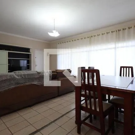 Rent this 4 bed house on Rua Vitória Régia in Campestre, Santo André - SP