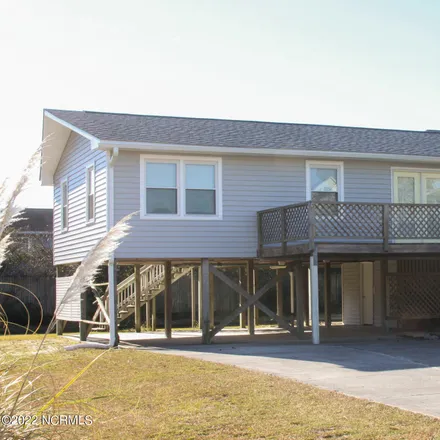 Image 1 - Station Street Park, Coast Guard Road, Point Emerald Villas, Emerald Isle, NC, USA - House for rent
