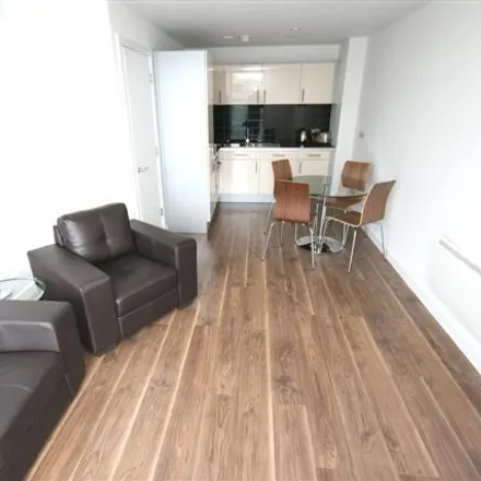 Image 3 - BBC, White, Eccles, M50 2LH, United Kingdom - Apartment for rent