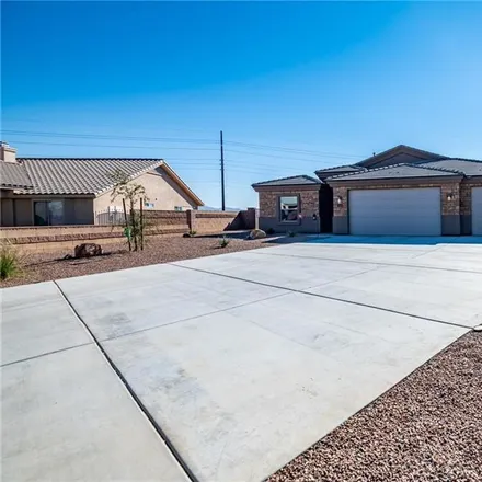 Buy this 4 bed house on 2984 East Sunny Ridge Lane in Mohave County, AZ 86409