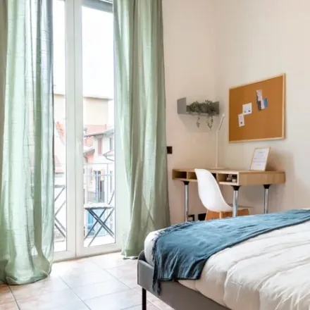 Rent this 3 bed room on Viale Giovanni da Cermenate in 20141 Milan MI, Italy