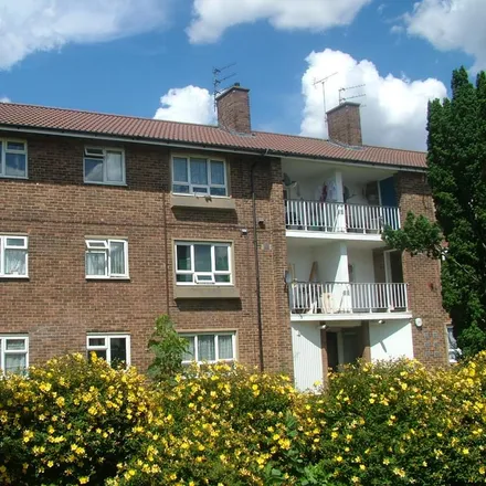 Rent this 2 bed apartment on Mount Way in Welwyn Garden City, United Kingdom