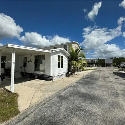 Image 4 - unnamed road, Everglades City, FL 34101, USA - Apartment for sale