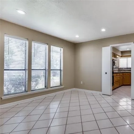 Image 7 - 2596 West Northgate Drive, Irving, TX 75062, USA - House for rent