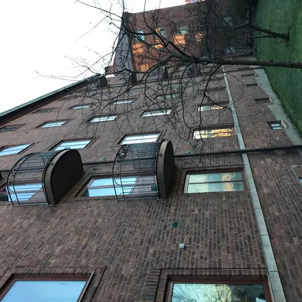 Rent this 2 bed apartment on Övre Olskroksgatan 12 in 416 66 Gothenburg, Sweden