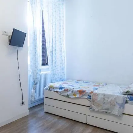 Image 2 - Via delle Arniche, 00172 Rome RM, Italy - Apartment for rent