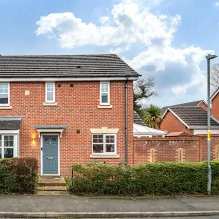 Buy this 3 bed house on Wheatcroft Close in Redditch, B97 6UL