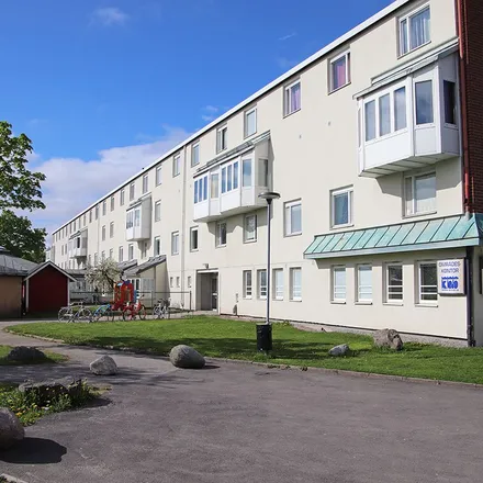Rent this 2 bed apartment on Nibblebackesvägen in 731 01 Köping, Sweden