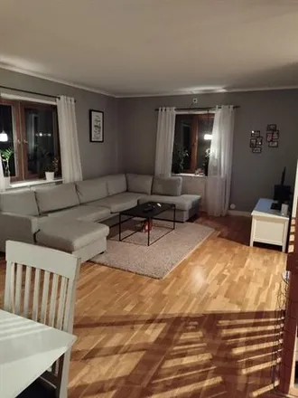 Rent this 7 bed house on Mörkvedsvägen in 643 30 Vingåker, Sweden