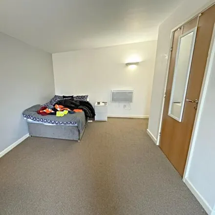 Image 5 - Park West, Derby Road, Nottingham, NG7 1LU, United Kingdom - Room for rent