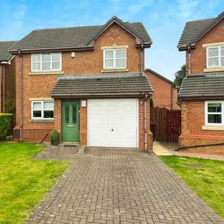 Buy this 3 bed house on Fern Bank in Outwood, M26 1YB