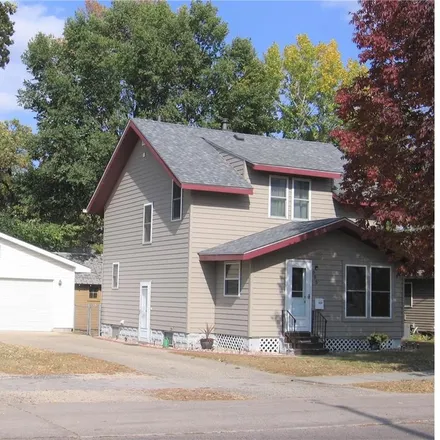 Buy this 3 bed house on 505 8th Avenue Southeast in Austin, MN 55912