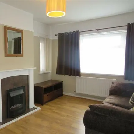 Rent this 2 bed room on Morris Avenue in Cardiff, CF14 5JD
