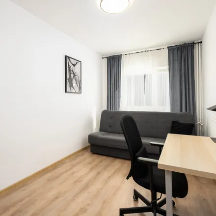 Rent this 3 bed room on Poranek 17c in 60-338 Poznań, Poland