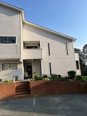 Image 2 - 1199 Century Court, Kernersville, NC 27284, USA - Condo for sale