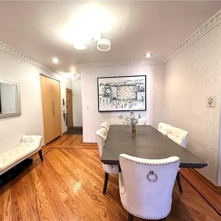 Image 3 - 99-31 64th Avenue, New York, NY 11374, USA - Apartment for sale