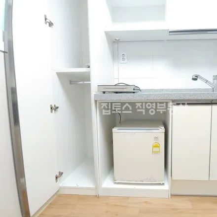 Image 4 - 서울특별시 서초구 잠원동 11-8 - Apartment for rent