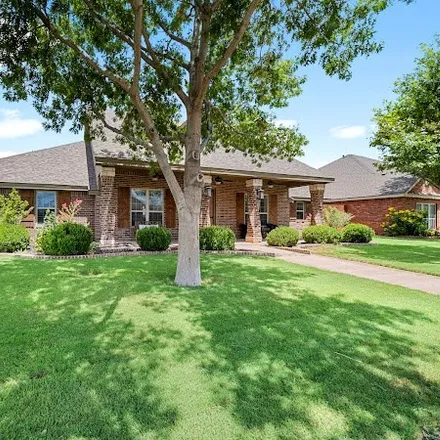 Image 3 - 1398 Telluride Court, Midland, TX 79705, USA - House for sale
