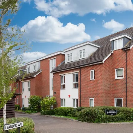 Rent this 1 bed apartment on 1 Gordon Woodward Way in Oxford, OX1 4XL