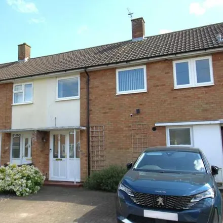 Buy this 3 bed townhouse on Midhurst in North Hertfordshire, SG6 4SF