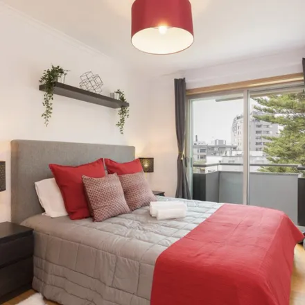 Rent this 3 bed apartment on Rua da Boa Nova 88 in 4050-101 Porto, Portugal