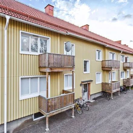 Rent this 3 bed apartment on Smålandsgatan in 641 36 Katrineholm, Sweden