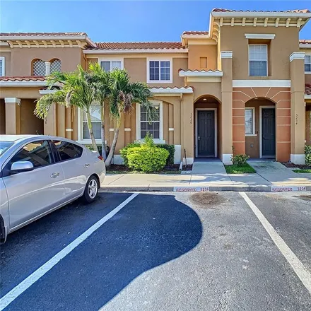 Image 2 - 970 North Bass Road, Kissimmee, FL 34746, USA - Townhouse for sale
