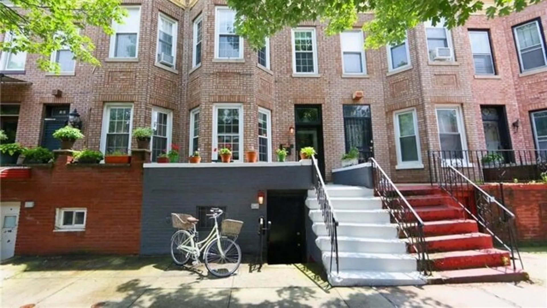 28 Stephens Court, New York, NY 11226, USA | 3 bed house for rent