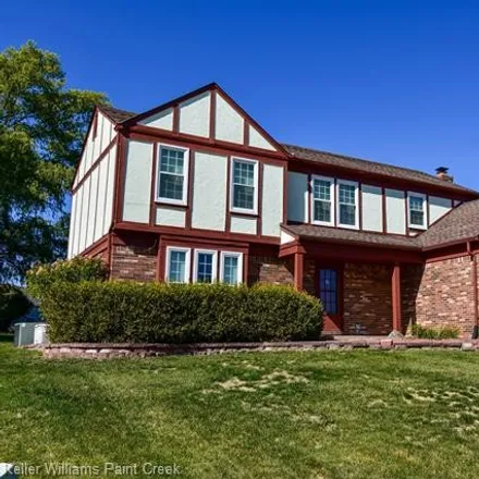 Buy this 4 bed house on 393 Arlington Drive in Rochester Hills, MI 48307