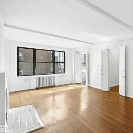 Image 3 - Dr. Steven Schram, 140 East 28th Street, New York, NY 10016, USA - Apartment for sale