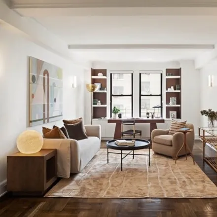 Image 1 - 266 West 72nd Street, New York, NY 10023, USA - Apartment for sale